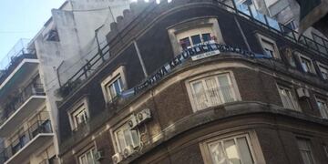 Marcha del 17A: protesta frente a la casa de Cristina Kirchner (Foto: Twitter)