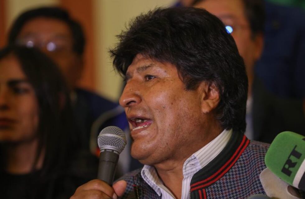 Bolivia: un conteo de votos da ganador a Evo Morales sin balotaje pero Carlos Mesa denuncia fraude
