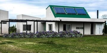 Las viviendas con paneles solares permiten un ahorro significativo en el consumo de electricidad y gas\u002E (Archivo)