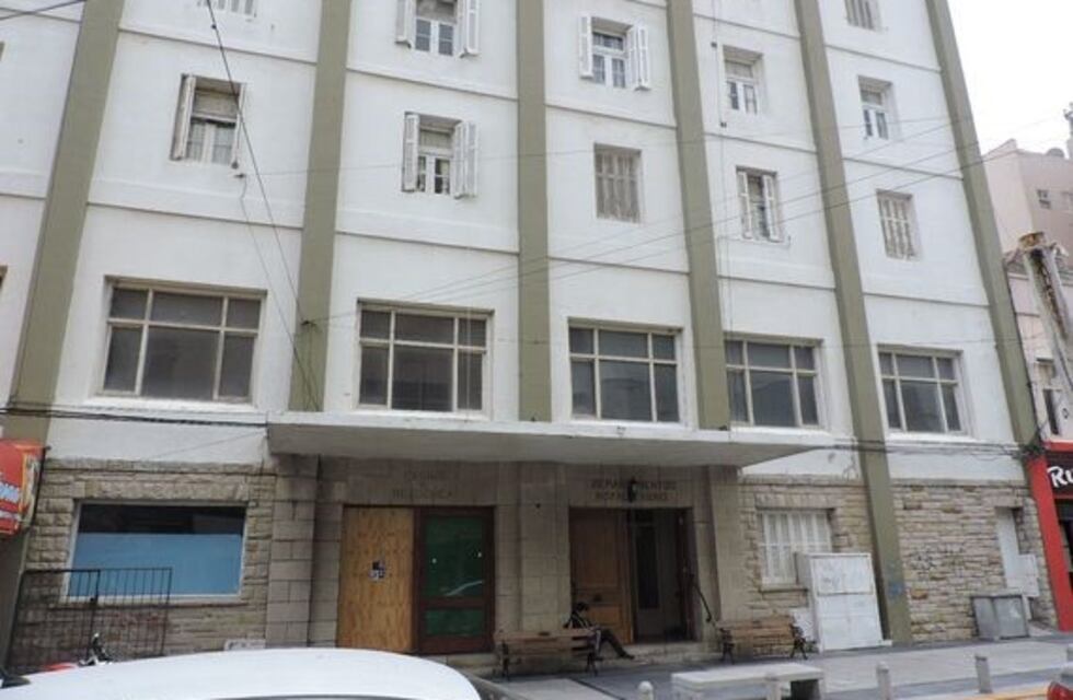 Desalojaron 45 personas por un incendio del Edificio Royal