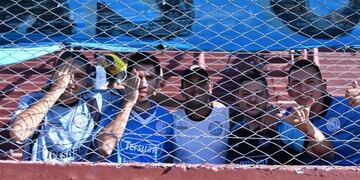 La hinchada de Belgrano en el partido contra Lanús, en Buenos Aires\u002E