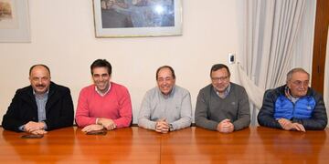 Intendente López reunido con legisladores