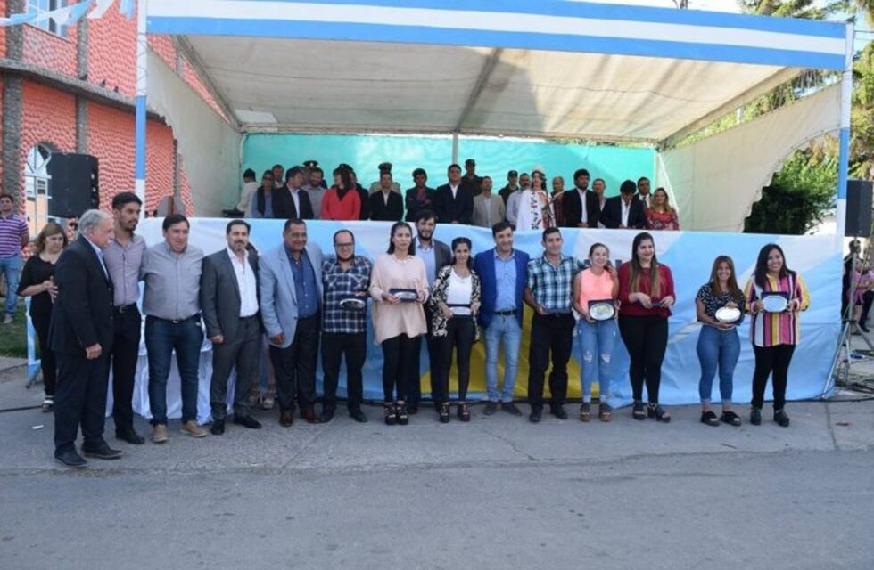 71 aniversario de Los Antiguos