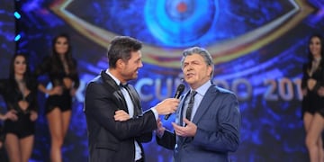 showmatch 2016 Gran cuu00f1ado Macri Marcelo TinellirnGran Cuu00f1ado 2016: Mauricio Macri, el primero en entrar a la casarnFreddy Villarreal, caracterizado como el Presidente de la Naciu00f3n, dio por iniciado el segmento de humor polu00edtico de ShowMatch 2016rnHand out photo released by Ideas del Sur of TV host and producer Marcelo Tinelli (L) and impersonator Freddy Villareal as Argentine President Mauricio Macri performing during a TV show in Buenos Aires on June 2, 2016. / AFP PHOTO / Ideas del Sur / HO / RESTRICTED TO EDITORIAL USE - MANDATORY CREDIT