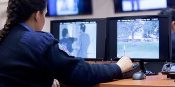 Lugar donde la beba fue abandonada en pleno centro de Mendoza\u002E