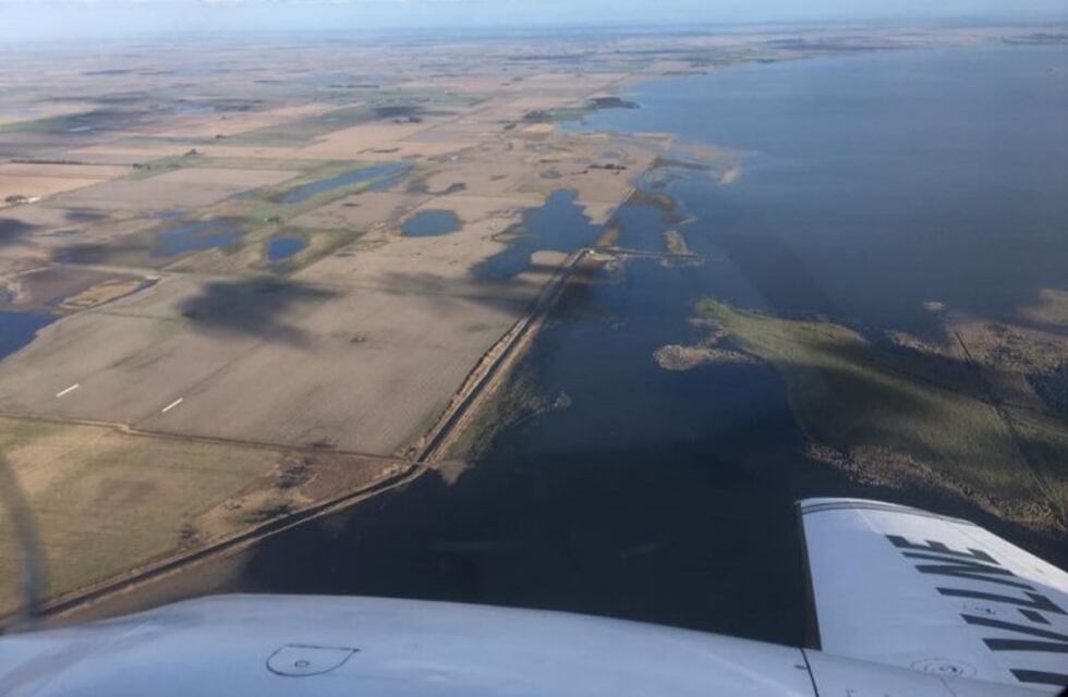 Tras semanas inundada, la Ruta 7 fue borrada por La Picasa