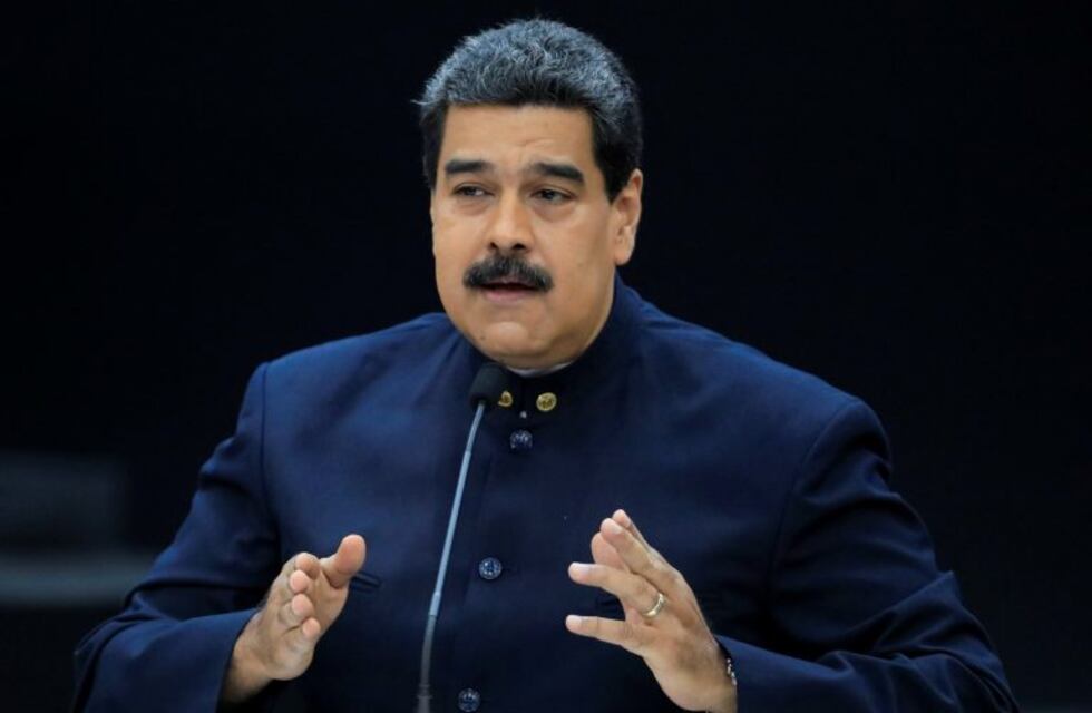Maduro le recorta tres ceros a la moneda por la inflación en Venezuela