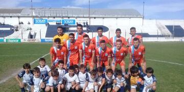 La Academia le ganó al Poeta con gol del Guachín García\u002E