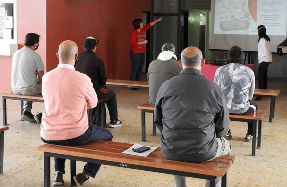 Punta Alta: empleados de Servicios se capacitaron para evitar contagios de COVID-19