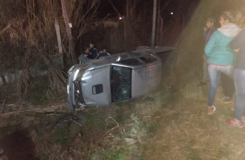 Falda del Carmen: impactante choque frontal entre dos vehículos