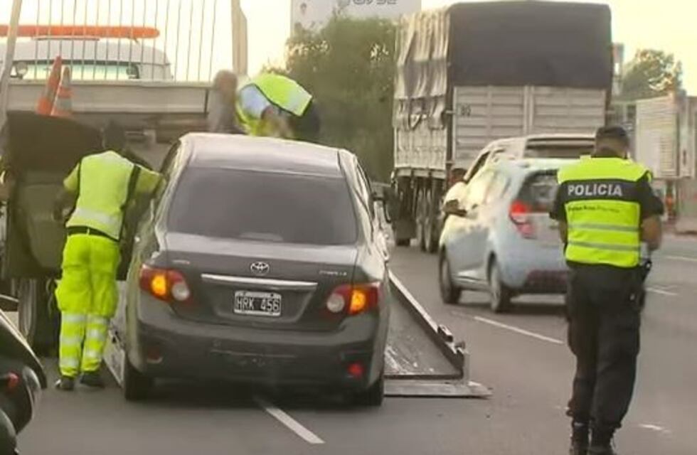 Caos en Panamericana: cuatro heridos y demoras por sendos choques
