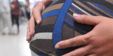 4 de cada 10 van a cesárea\u002E