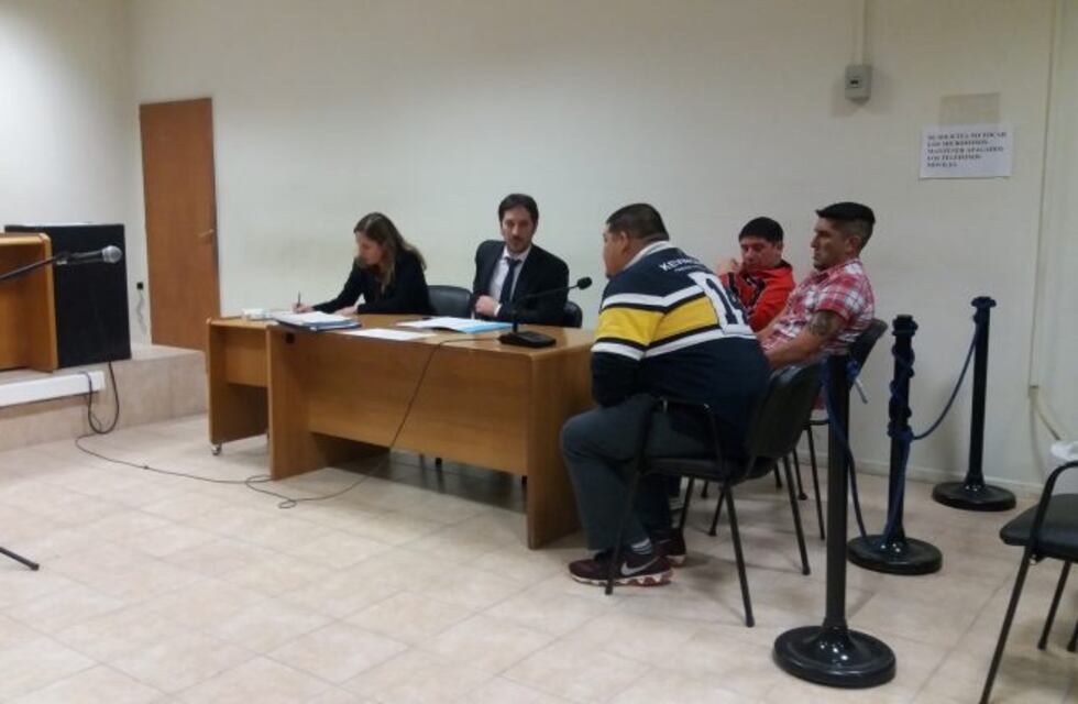 Mantienen la prisión preventiva de los imputados de herir a un policía