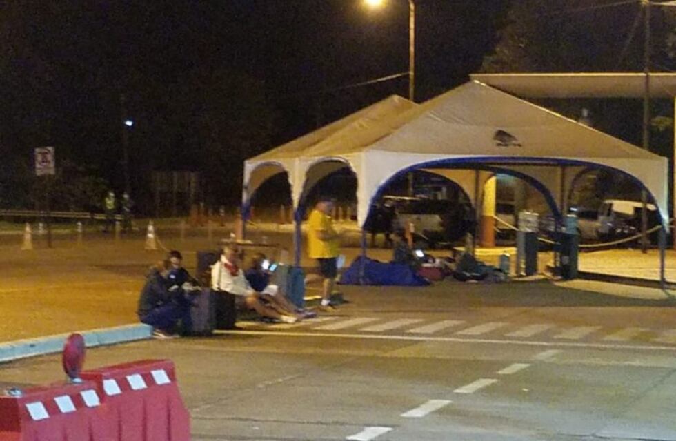 Tucumanos varados en Iguazú piden ayuda al gobierno para volver a la provincia
