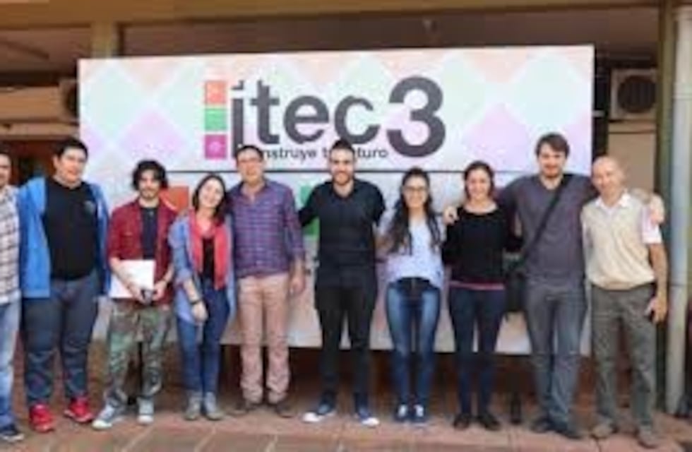 Sala de informática y 20 computadoras nuevas para el ITEC 3 de Garupá