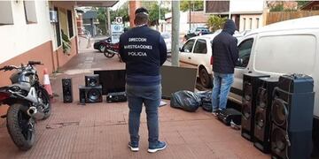 Ladrón detenido en Garupá, Misiones\u002E También fueron apresados sus 4 cómplices\u002E Robaron un auto y otros objetos de valor\u002E (Pol\u002E de Mnes)