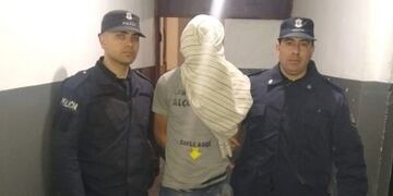 Ladrón infraganti: atraparon a un hombre robando una casa de Castellar y Olavarría