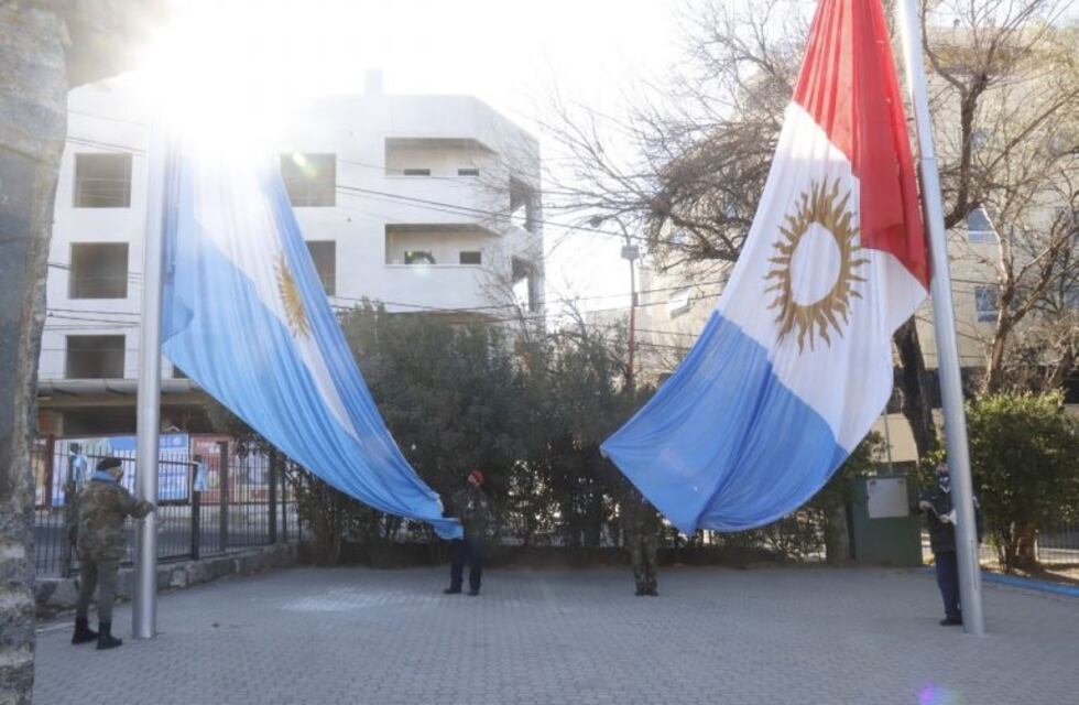 La Orquesta Sinfónica de Carlos Paz encabezó el acto virtual por el Día de la Independencia