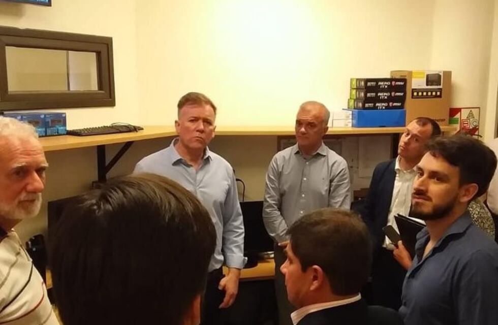 Asesores científicos de la embajada de EE.UU. visitaron el Hospital Madariaga