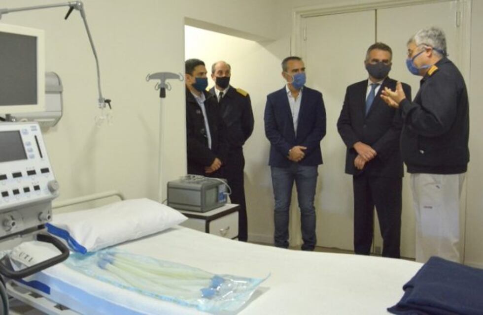 El Ministro de Defensa visitó Puerto Belgrano