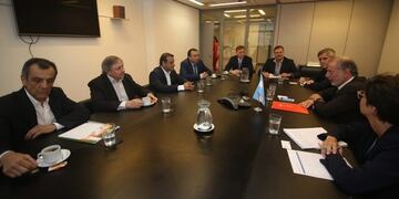 El gobernador Oscar Herrera Ahuad en la Cancillería para promocionar la exportación de la yerba mate a la India\u002E (Misiones Online)