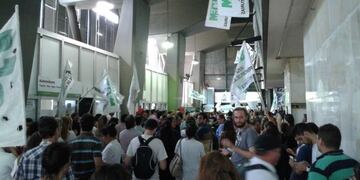 El Suoem hizo asambleas en la Municipalidad.