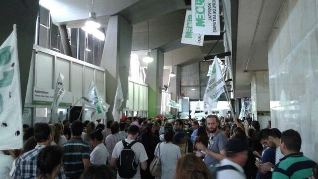 El Suoem hizo asambleas en la Municipalidad.