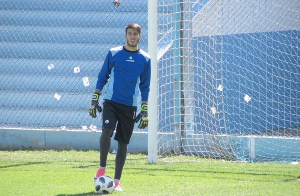 Newell's sorprendió sumó un arquero: Macagno