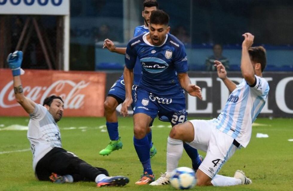Atlético de Rafaela consiguió el triunfo sobre la hora como local ante Atlético Tucumán