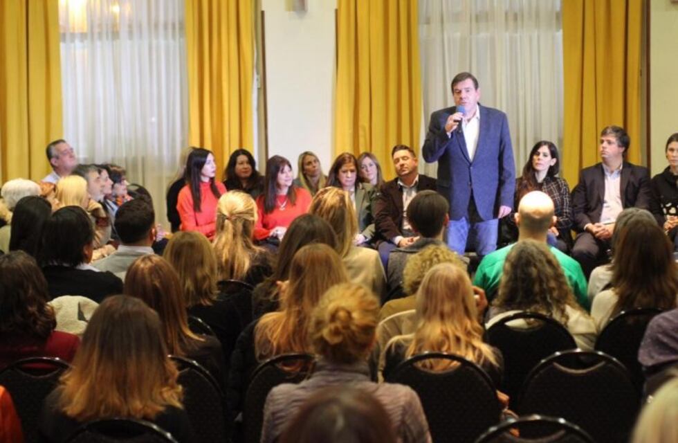 Guillermo Montenegro se reunió con miembros de la Cámara de la Moda