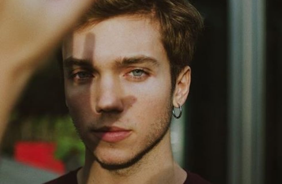 Franco Masini debutó como cantante con su primer single