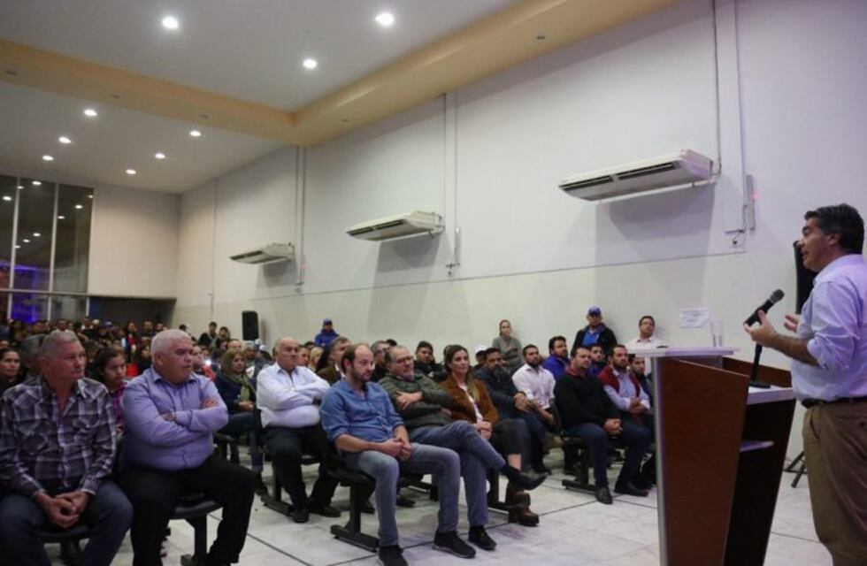 Capitanich se reunió con comerciantes de Fontana