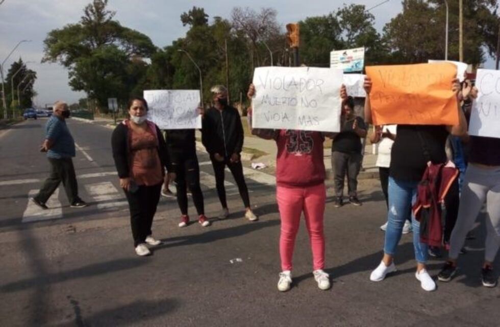 Córdoba: cortan calle en reclamo por un abuso a una menor