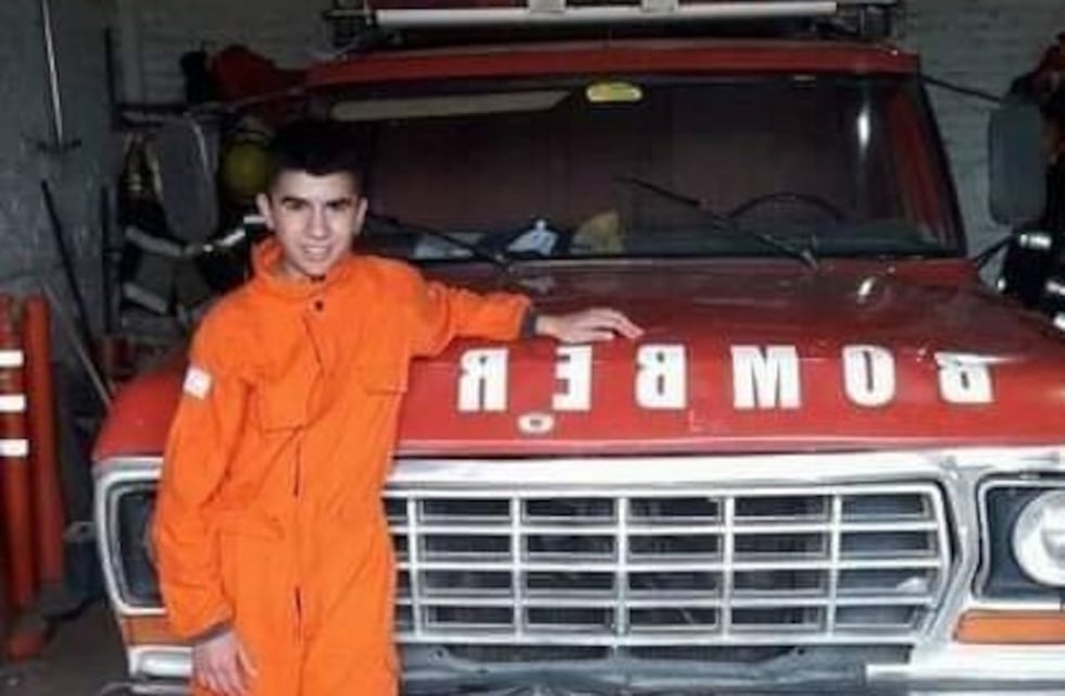 Arroyito: un joven bombero salvó la vida de una menor practicando RCP
