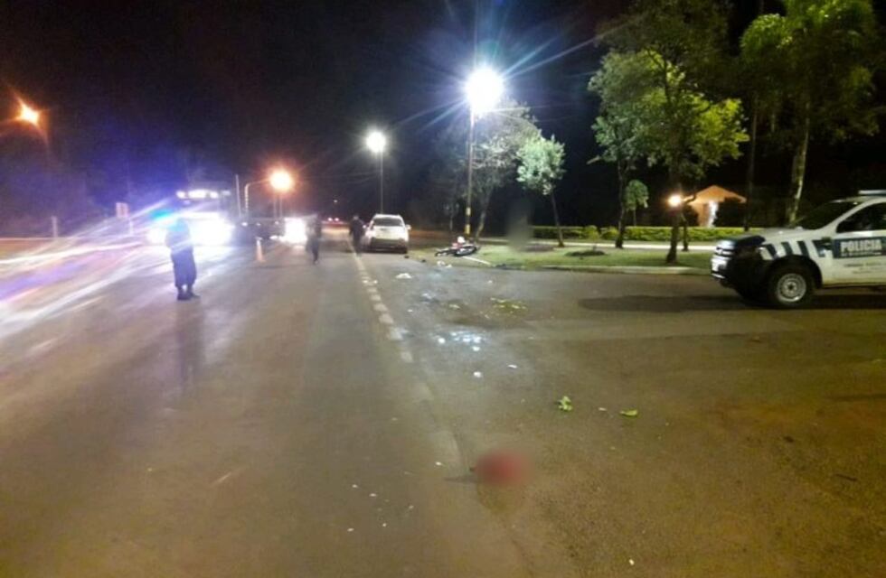 Un motociclista falleció en choque con una camioneta