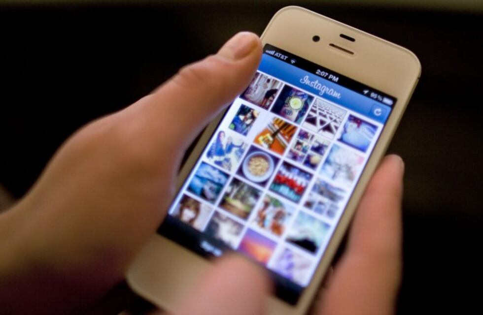 Imputaron a un joven que le ofrecía dinero a una adolescente rosarina a cambio de fotos desnudas por Instagram