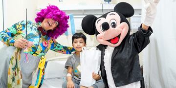 Gobierno entregó presentes a niños y niñas internados en centros de salud