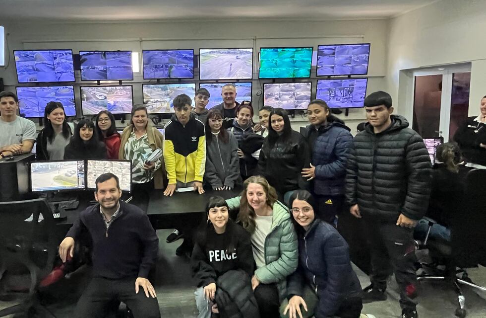 El concejal Ceferino Mondino en el Centro de Monitoreo