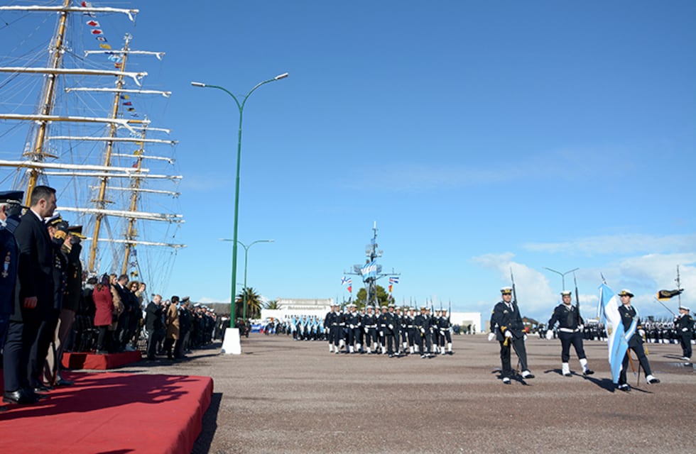 “No hay vocación que demuestre mayor amor por la Patria que el de las Fuerzas Armadas”