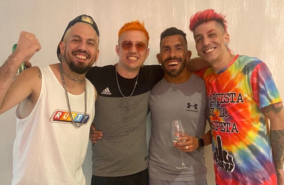 La canción que le regaló Monada a Carlos Tevez en su cumpleaños