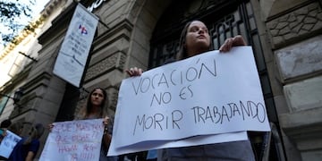 Trabajadores de la salud de AMRA pararán el martes 21 y miércoles 22