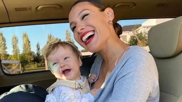 Pampita con su hija Ana