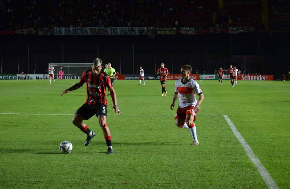 Por Copa Argentina, Patronato con Alexander Sosa en el banco derroto a Morón que tuvo a Bersano entre los once