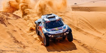 Carlos Sainz logró una victoria que le da un envión anímico en el Dakar 2021.
