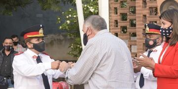 Famaillá: Jaldo entregó equipamiento a los Bomberos Voluntarios de la ciudad\u002E (SECPT)