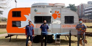 Carlos Paz presentó el quirófano de castraciones móvil para perros y gatos