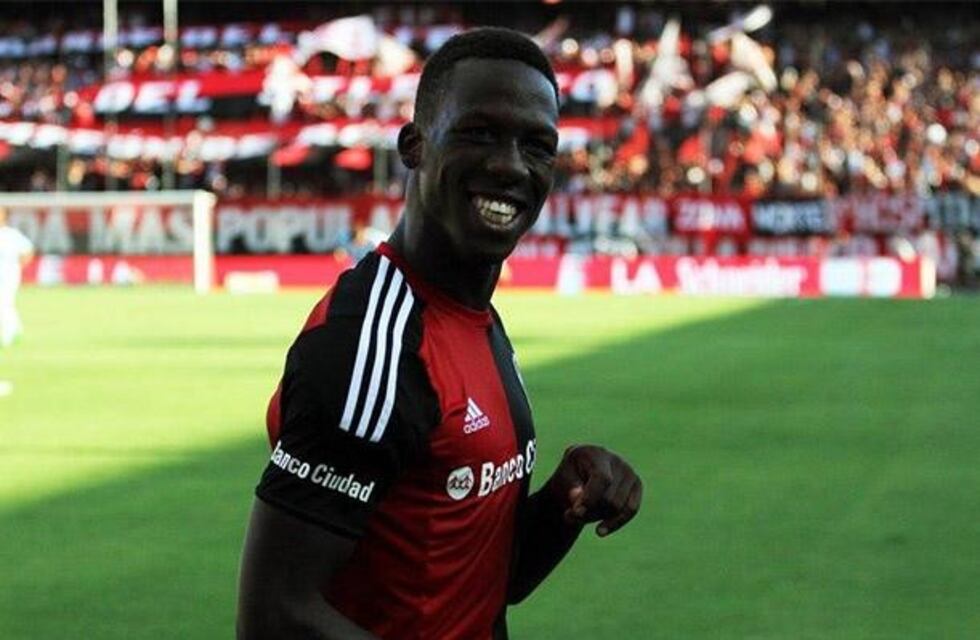 Un ex Newell's, elegido por la FIFA como el jugador más rápido del mundo