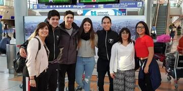 Integrantes del Ballet Quienenquen que viaja a China