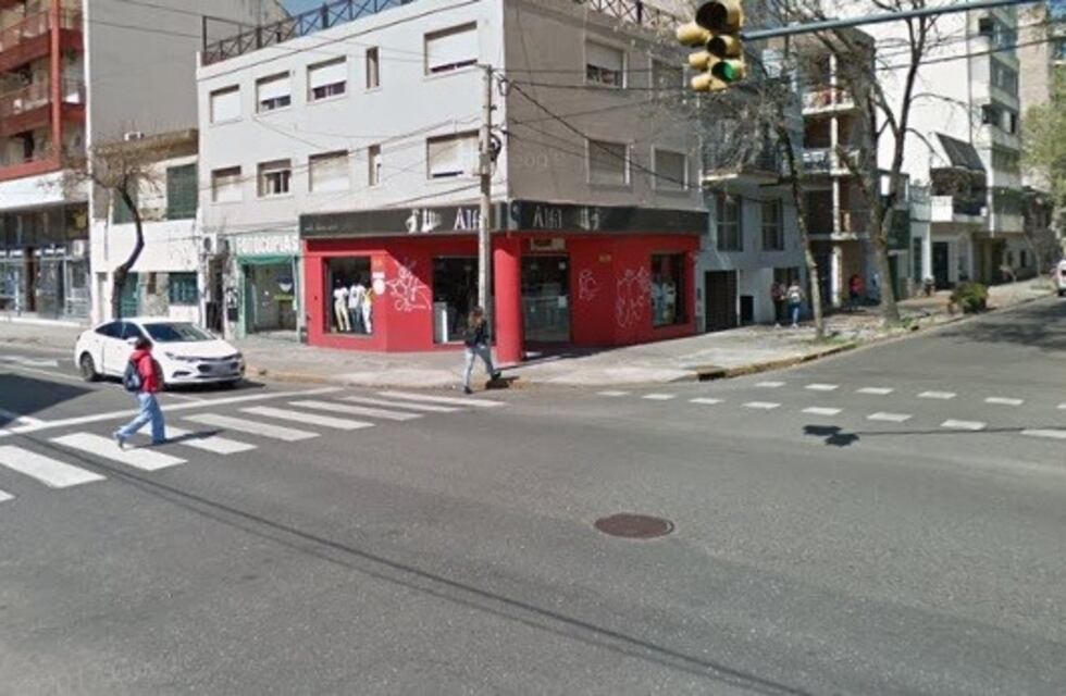 Un hombre está grave tras ser atropellado por un colectivo