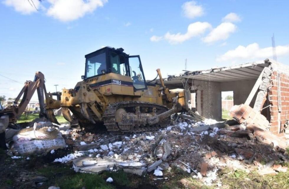 Demolieron ocho búnkeres de droga en Melchor Romero